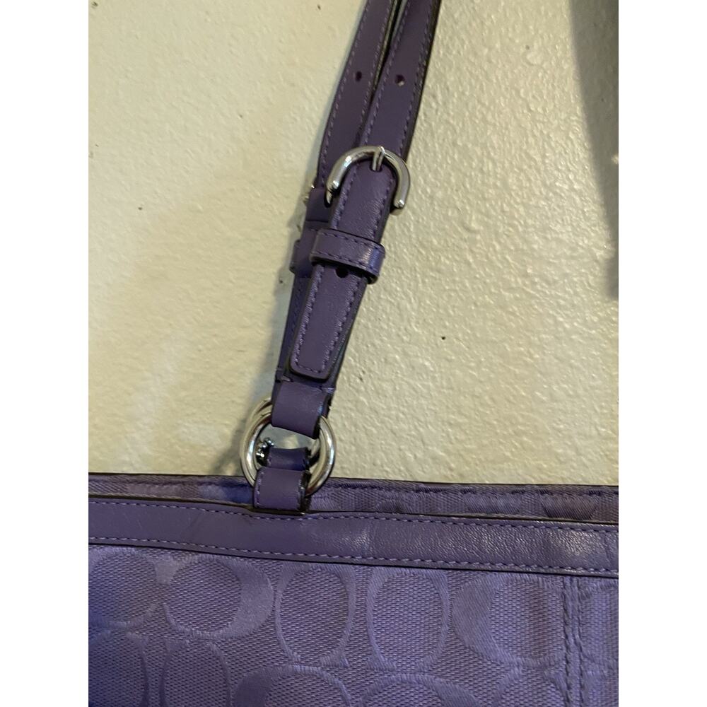 Coach F17725 Lavender Signature East West Tote Bag Leather Trim Silver Hardware - Picture 12 of 16